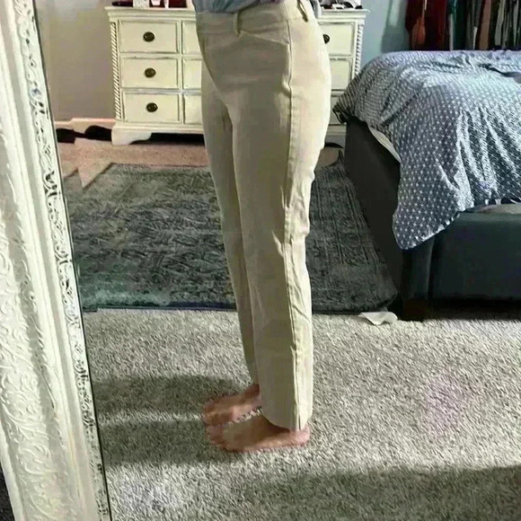 Ann Taylor - Picture 2 of 5